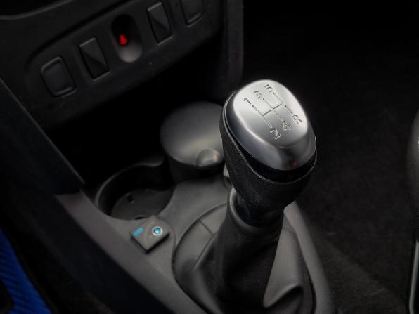 Renault Logan II Рестайлинг с пробегом 2021 года, цена 709 000 рублей, 248834 км, седан, Автокод Объявления