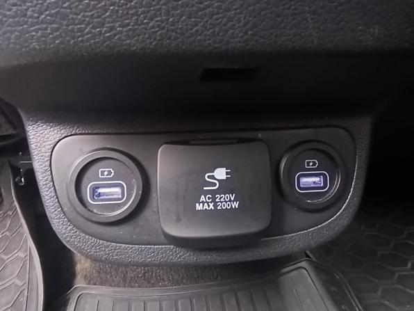 Hyundai Santa Fe IV Рестайлинг с пробегом 2023 года, цена 4 042 000 рублей, 48876 км, внедорожник, Автокод Объявления