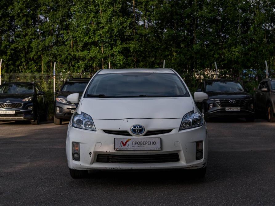 Toyota Prius III (XW30) Санкт-Петербург  - изображение 3