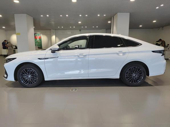 Chery Arrizo 8 с пробегом 2024 года, цена 2 125 000 рублей, 29549 км, седан, Автокод Объявления