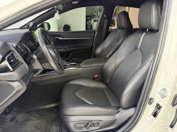 Toyota Camry VIII (XV70) Рестайлинг с пробегом 2021 года, цена 2 900 000 рублей, 95733 км, седан, Автокод Объявления