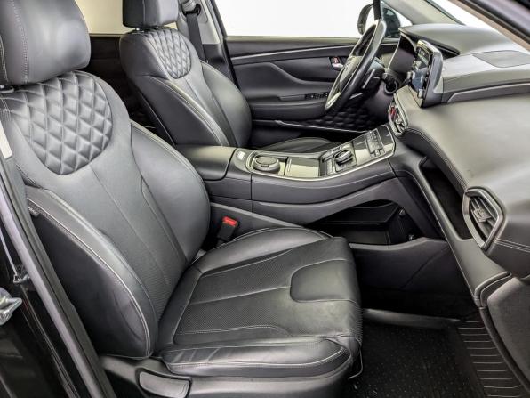 Hyundai Santa Fe IV Рестайлинг с пробегом 2022 года, цена 3 300 000 рублей, 105466 км, внедорожник, Автокод Объявления