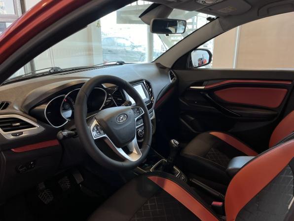 Lada (ВАЗ) Vesta I с пробегом 2018 года, цена 1 065 000 рублей, 131724 км, универсал, Автокод Объявления