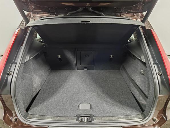 Volvo XC40 I с пробегом 2018 года, цена 2 595 000 рублей, 83613 км, внедорожник, Автокод Объявления