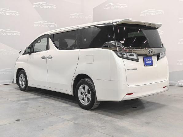 Toyota Vellfire II Рестайлинг с пробегом 2018 года, цена 4 300 000 рублей, 130900 км, минивэн, Автокод Объявления