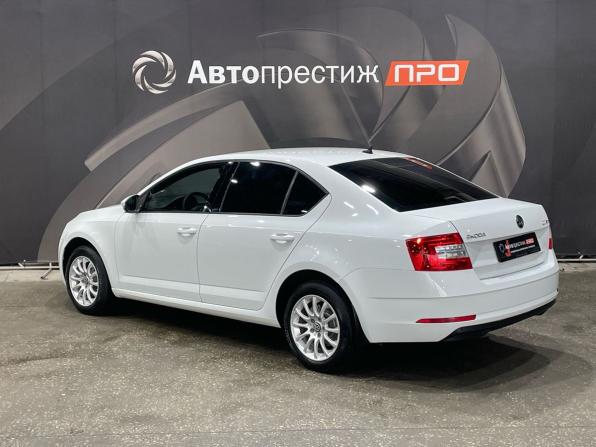Skoda Octavia III (A7) Рестайлинг с пробегом 2017 года, цена 1 149 000 рублей, 206775 км, лифтбек, Автокод Объявления