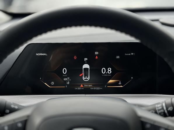 Changan UNI-T I с пробегом 2023 года, цена 2 075 000 рублей, 31221 км, внедорожник, Автокод Объявления