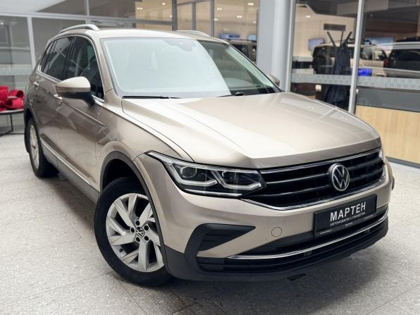 Volkswagen Tiguan II Рестайлинг с пробегом 2021 года, цена 2 520 000 рублей, 152690 км, внедорожник, Автокод Объявления