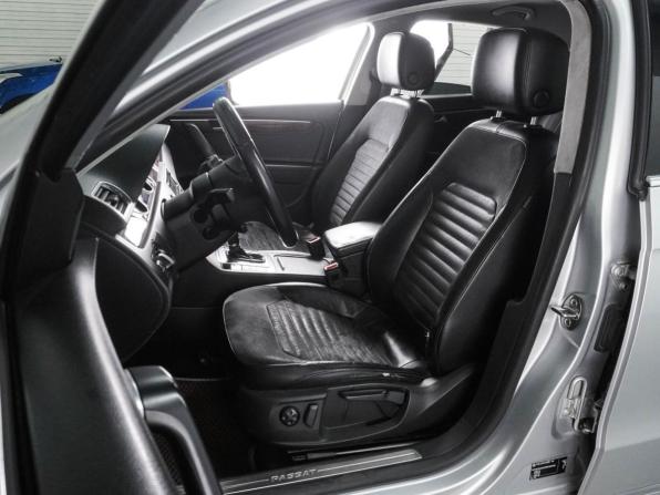 Volkswagen Passat B7 с пробегом 2011 года, цена 1 391 000 рублей, 213581 км, седан, Автокод Объявления