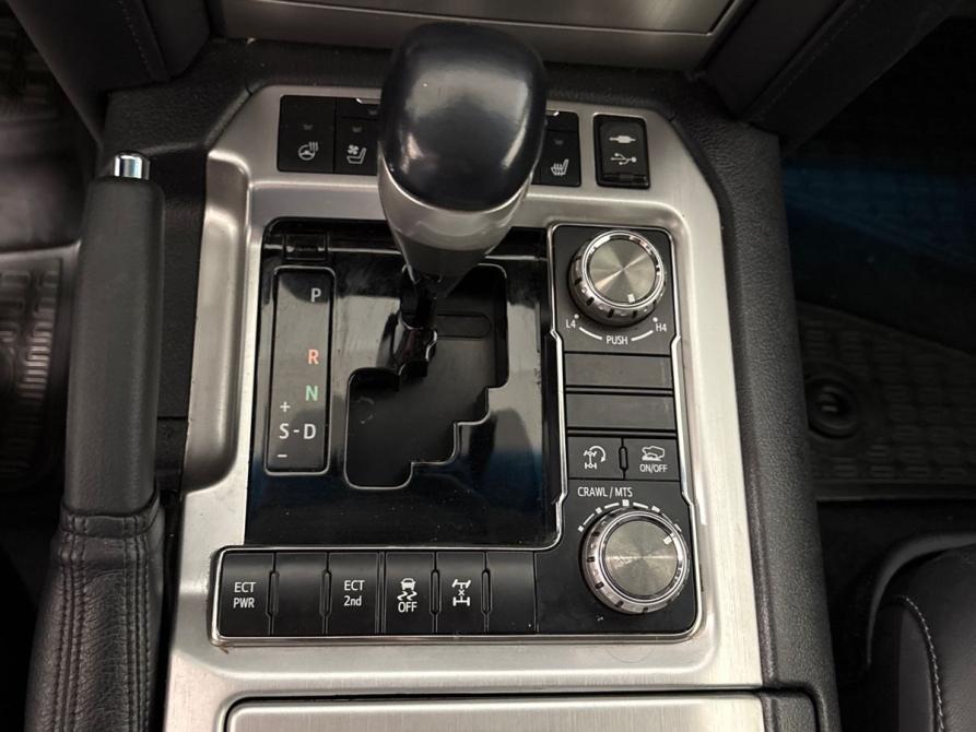 Toyota Land Cruiser 200 Series Рестайлинг 2 Омск  - изображение 13