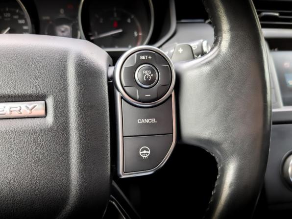 Land Rover Discovery V с пробегом 2017 года, цена 3 725 000 рублей, 145371 км, внедорожник, Автокод Объявления