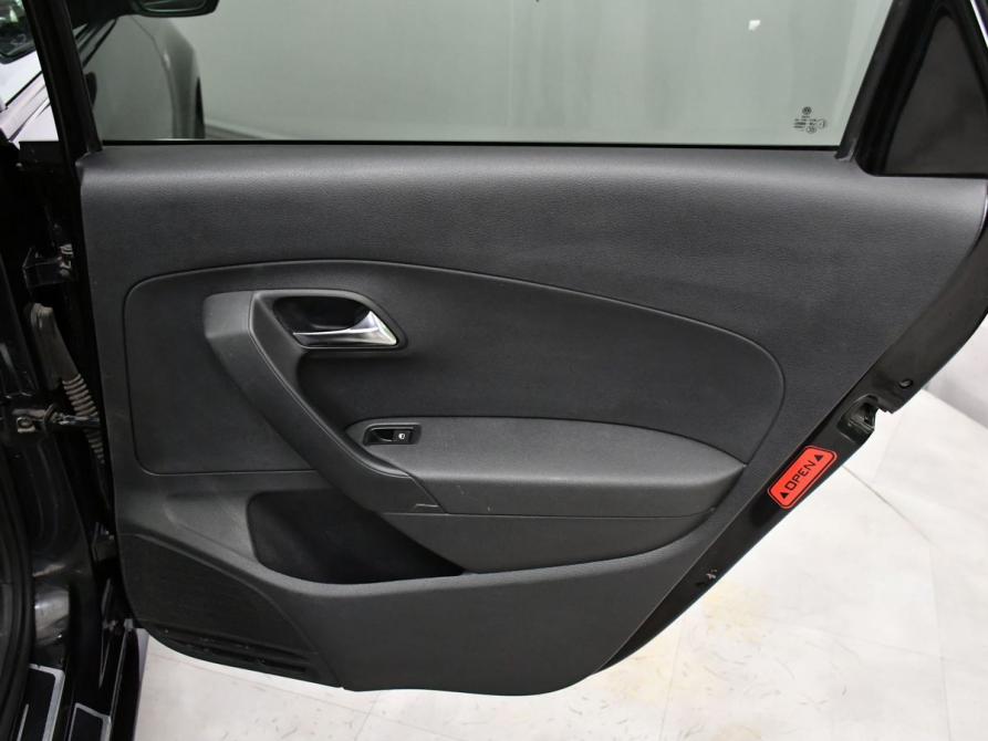Volkswagen Polo V Новосибирск  - изображение 14
