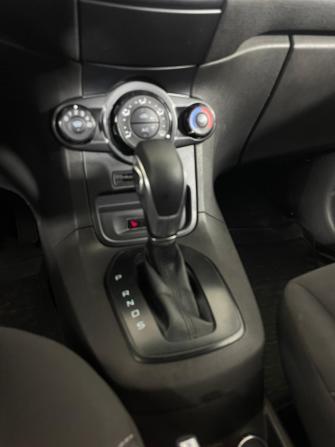 Ford Fiesta Mk6 Рестайлинг с пробегом 2015 года, цена 754 000 рублей, 151232 км, седан, Автокод Объявления