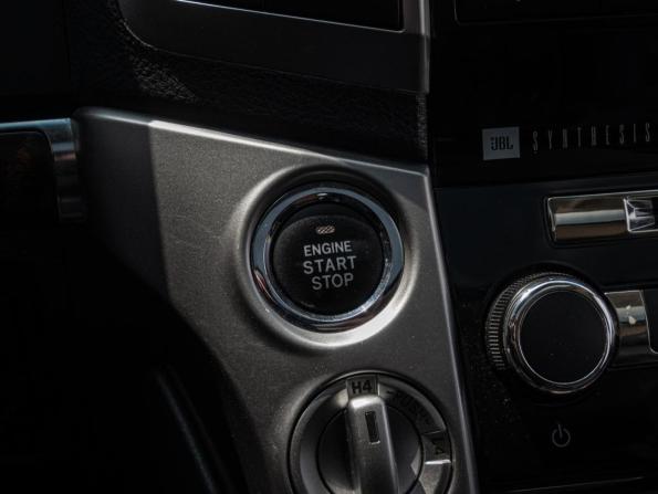 Toyota Land Cruiser 200 Series Рестайлинг 1 с пробегом 2013 года, цена 3 620 000 рублей, 293098 км, внедорожник, Автокод Объявления