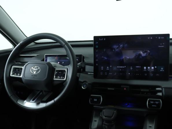 Toyota RAV4 VI (XA60) с пробегом 2026 года, цена 4 100 000 рублей, 3900 км, внедорожник, Автокод Объявления