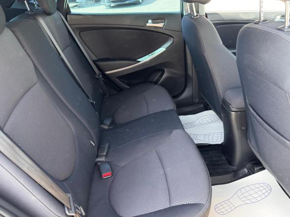 Hyundai Solaris I Рестайлинг с пробегом 2015 года, цена 1 050 000 рублей, 72600 км, хэтчбек, Автокод Объявления