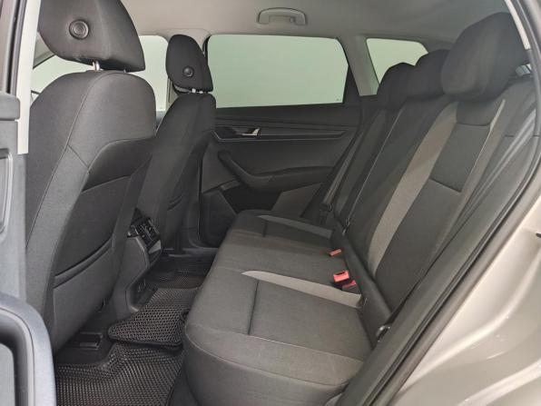 Skoda Karoq I с пробегом 2021 года, цена 2 580 000 рублей, 69271 км, внедорожник, Автокод Объявления