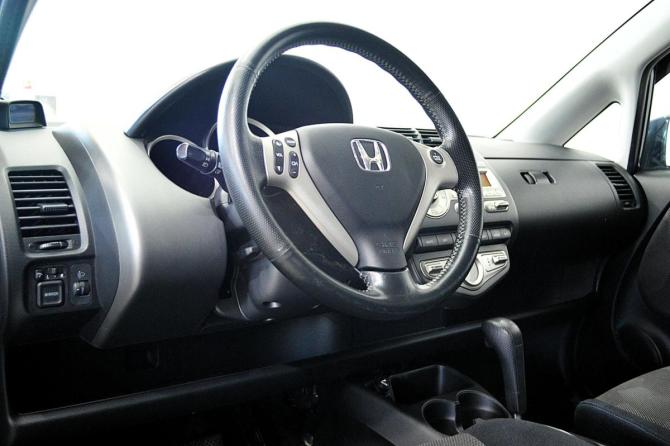 Honda Jazz I Рестайлинг с пробегом 2008 года, цена 619 000 рублей, 135000 км, хэтчбек, Автокод Объявления