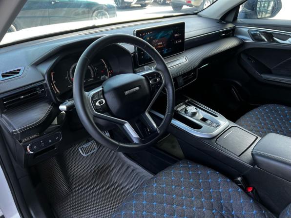 Haval Jolion I Рестайлинг с пробегом 2024 года, цена 2 215 999 рублей, 33372 км, внедорожник, Автокод Объявления