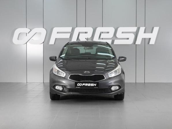 Kia Ceed II с пробегом 2013 года, цена 1 035 000 рублей, 233485 км, хэтчбек, Автокод Объявления