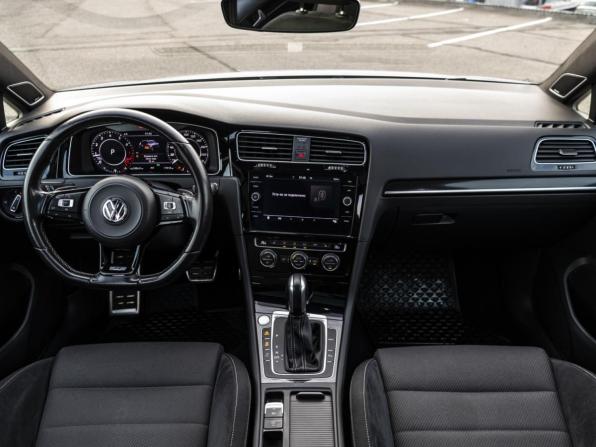 Volkswagen Golf R VII Рестайлинг с пробегом 2020 года, цена 3 698 000 рублей, 77900 км, универсал, Автокод Объявления
