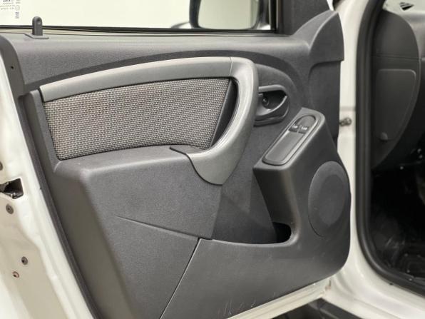 Renault Duster I Рестайлинг с пробегом 2017 года, цена 950 000 рублей, 188218 км, внедорожник, Автокод Объявления