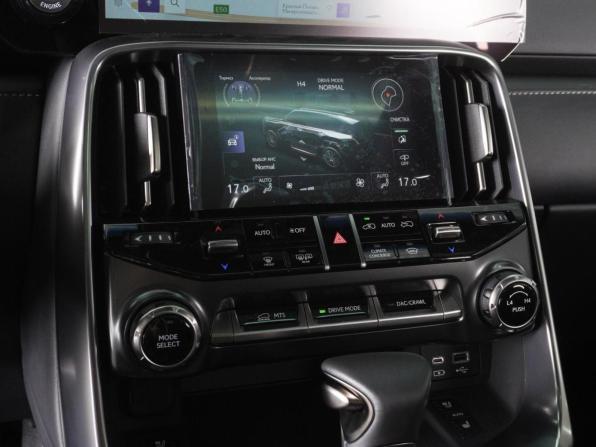 Lexus LX IV с пробегом 2024 года, цена 17 549 000 рублей, 21 км, внедорожник, Автокод Объявления