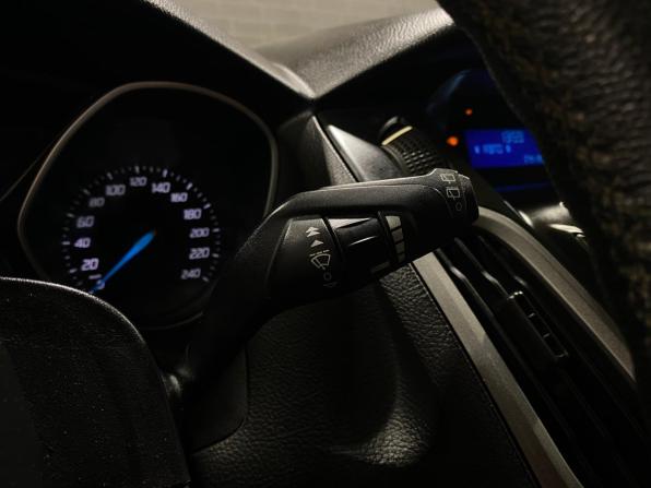 Ford Focus III с пробегом 2012 года, цена 680 000 рублей, 321016 км, универсал, Автокод Объявления