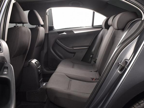 Volkswagen Jetta VI Рестайлинг с пробегом 2014 года, цена 944 995 рублей, 200548 км, седан, Автокод Объявления