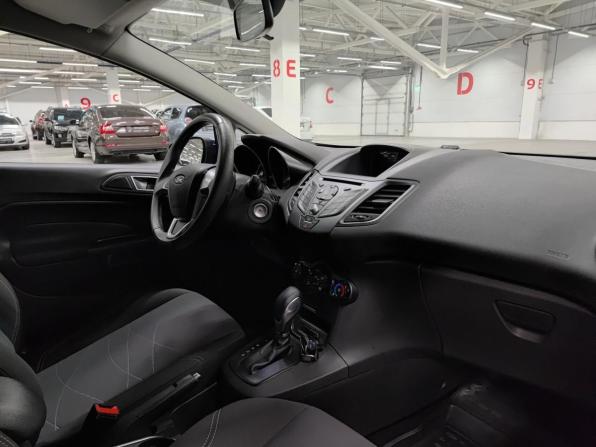Ford Fiesta Mk6 Рестайлинг с пробегом 2016 года, цена 820 000 рублей, 81339 км, седан, Автокод Объявления