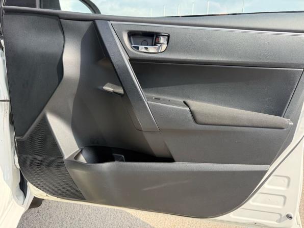 Toyota Corolla XI (E160 E170 E180) с пробегом 2014 года, цена 1 100 000 рублей, 172332 км, седан, Автокод Объявления