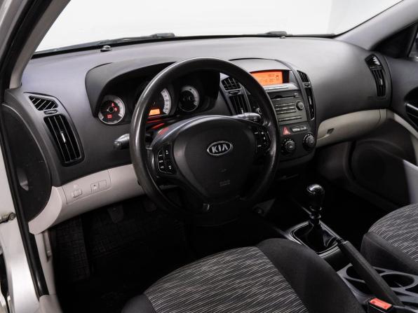 Kia Ceed I с пробегом 2007 года, цена 579 000 рублей, 256166 км, хэтчбек, Автокод Объявления