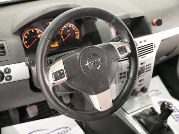 Opel Astra H Рестайлинг с пробегом 2011 года, цена 395 000 рублей, 134000 км, универсал, Автокод Объявления