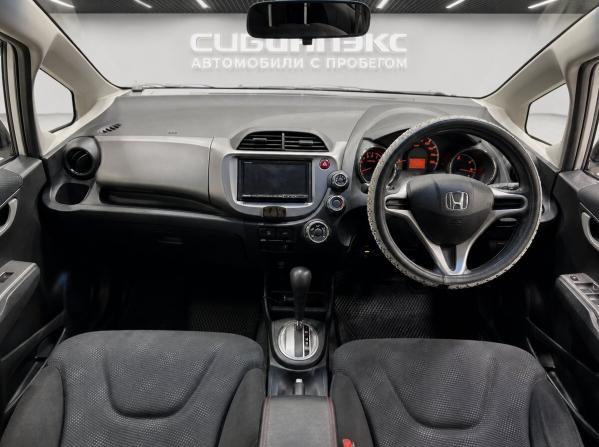 Honda Fit II с пробегом 2011 года, цена 850 000 рублей, 114650 км, хэтчбек, Автокод Объявления