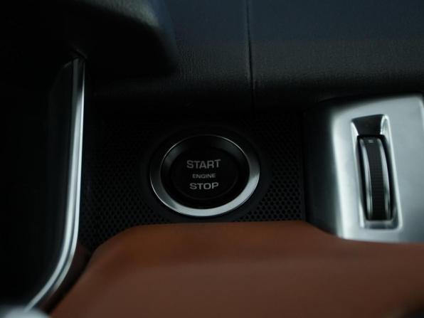 Land Rover Range Rover Sport II с пробегом 2015 года, цена 4 077 077 рублей, 98379 км, внедорожник, Автокод Объявления