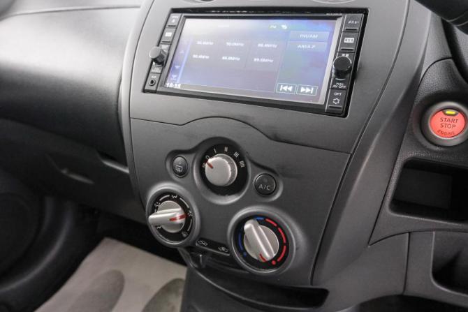 Nissan Note II Рестайлинг с пробегом 2017 года, цена 899 000 рублей, 134900 км, хэтчбек, Автокод Объявления