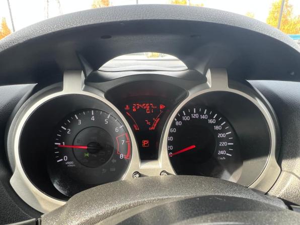 Nissan Juke I с пробегом 2013 года, цена 899 000 рублей, 234568 км, внедорожник, Автокод Объявления