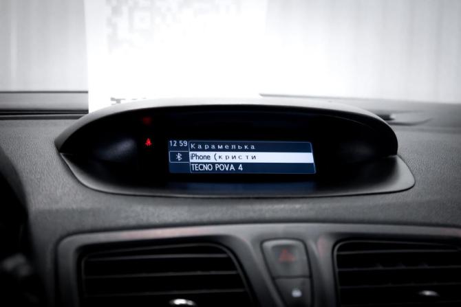 Renault Megane III Рестайлинг с пробегом 2013 года, цена 749 000 рублей, 214000 км, хэтчбек, Автокод Объявления