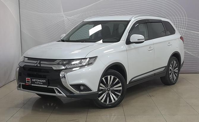 Mitsubishi Outlander III Рестайлинг 3 с пробегом 2019 года, цена 2 266 000 рублей, 109861 км, внедорожник, Автокод Объявления