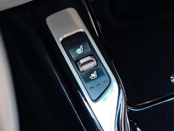 Kia Sorento IV Рестайлинг с пробегом 2024 года, цена 5 092 000 рублей, 29539 км, внедорожник, Автокод Объявления