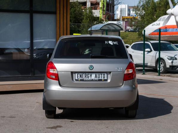 Skoda Fabia II Рестайлинг с пробегом 2010 года, цена 599 000 рублей, 62650 км, хэтчбек, Автокод Объявления