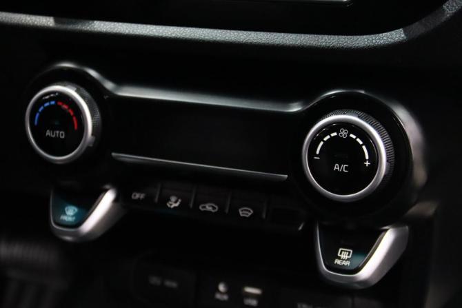 Kia Rio IV с пробегом 2018 года, цена 1 645 170 рублей, 71324 км, хэтчбек, Автокод Объявления