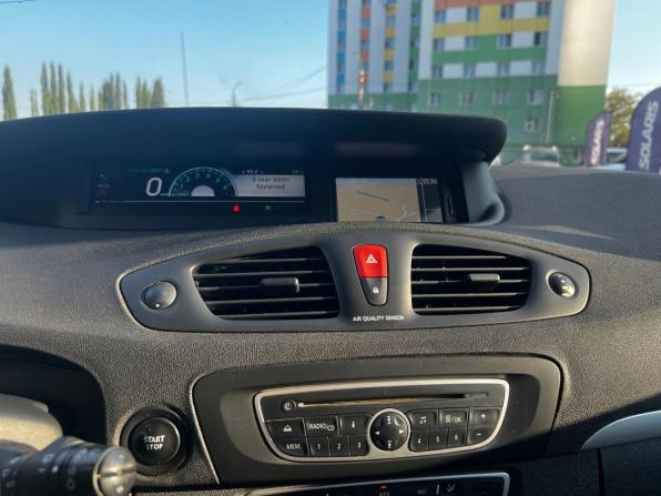 Renault Scenic III с пробегом 2011 года, цена 745 000 рублей, 247128 км, минивэн, Автокод Объявления