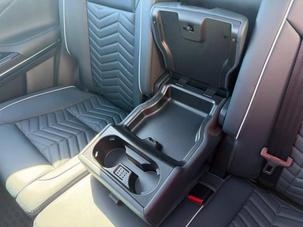 Changan CS95 I Рестайлинг 2 с пробегом 2023 года, цена 3 350 000 рублей, 2584 км, внедорожник, Автокод Объявления