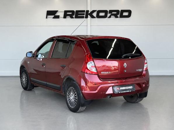 Renault Sandero I с пробегом 2011 года, цена 519 000 рублей, 200700 км, хэтчбек, Автокод Объявления