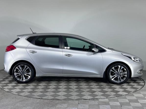 Kia Ceed II с пробегом 2013 года, цена 1 075 000 рублей, 183668 км, хэтчбек, Автокод Объявления