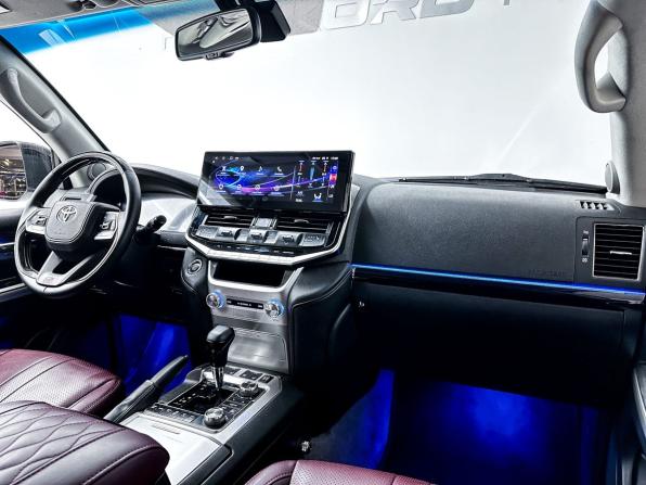 Toyota Land Cruiser 200 Series Рестайлинг 1 с пробегом 2014 года, цена 5 750 000 рублей, 181055 км, внедорожник, Автокод Объявления
