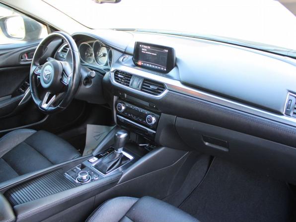Mazda 6 III (GJ) Рестайлинг с пробегом 2018 года, цена 1 899 000 рублей, 117013 км, седан, Автокод Объявления