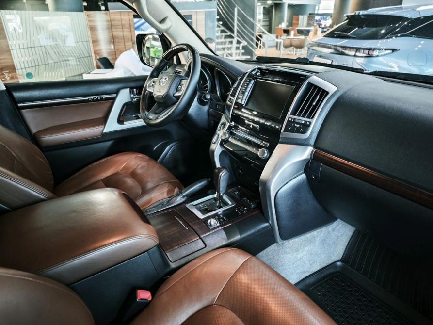 Toyota Land Cruiser 200 Series Рестайлинг 1 Тюмень  - изображение 14