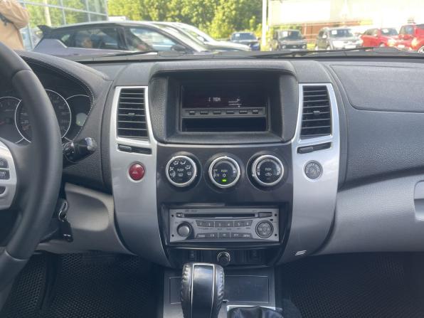 Mitsubishi Pajero Sport II Рестайлинг с пробегом 2014 года, цена 1 850 000 рублей, 215409 км, внедорожник, Автокод Объявления